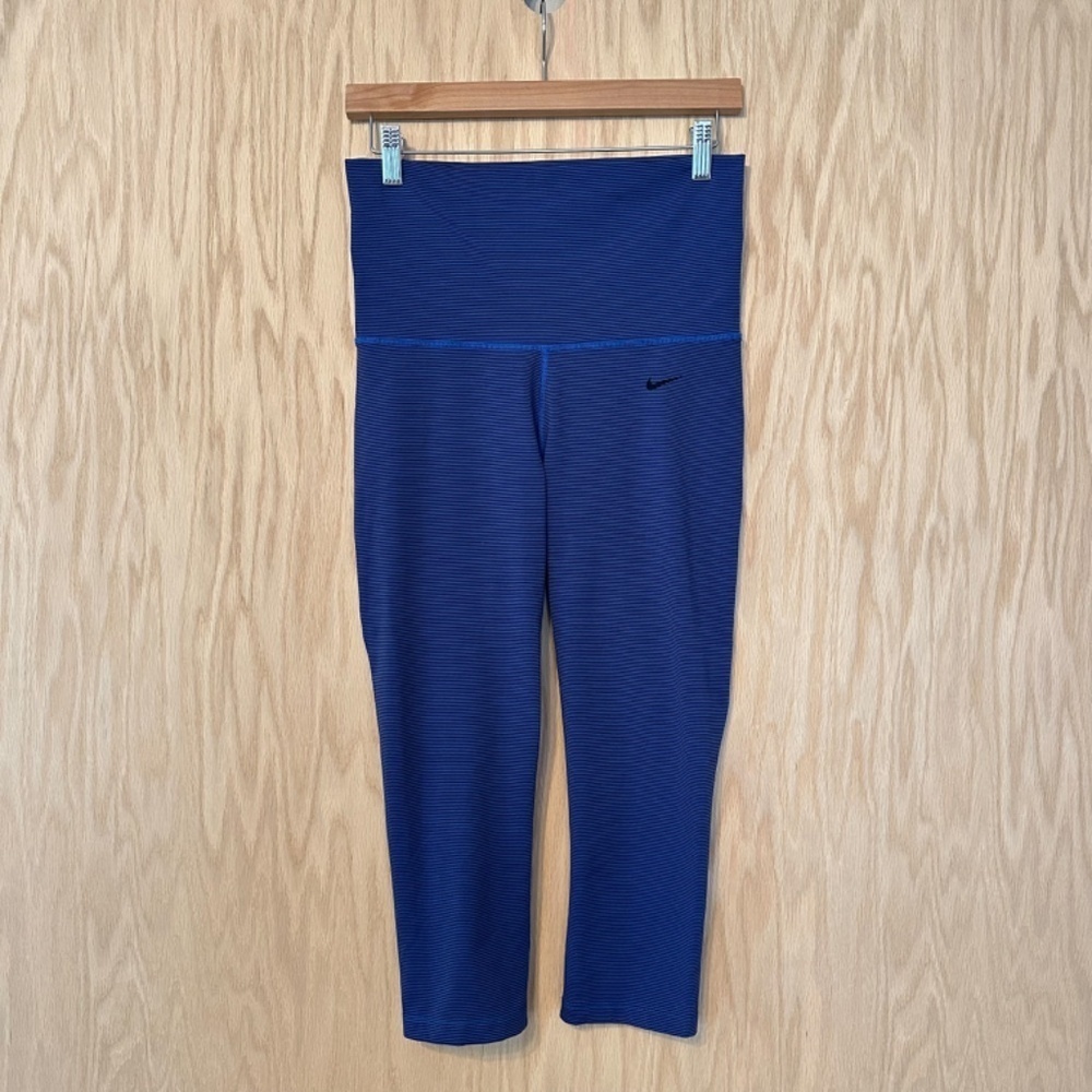 Nike Legend 2.0 Tight Fit Foldover Capri